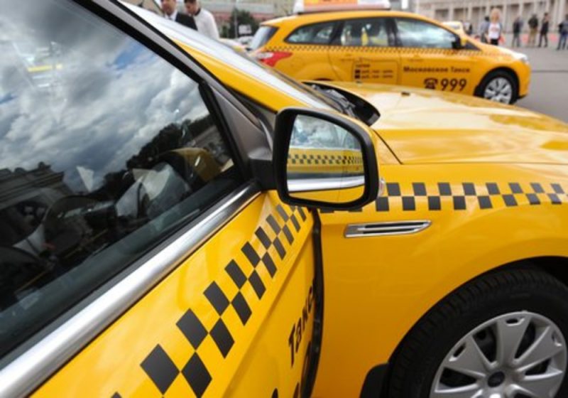 Авито запустил сервис онлайн-бронирования автомобилей для работы в такси