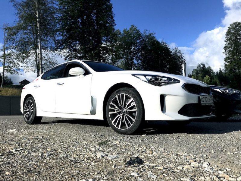Один день с Kia Stinger. Пробуем новинку в каршеринге