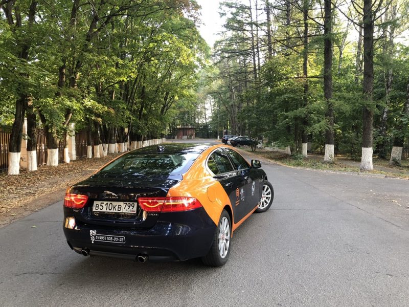 МатрешCar и Jaguar XE: Хищный Зверь в каршеринге — фото 3