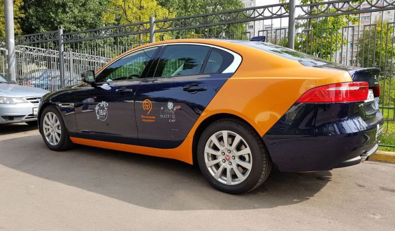 МатрёшCar добавил Jaguar XE к автопарку в Москве