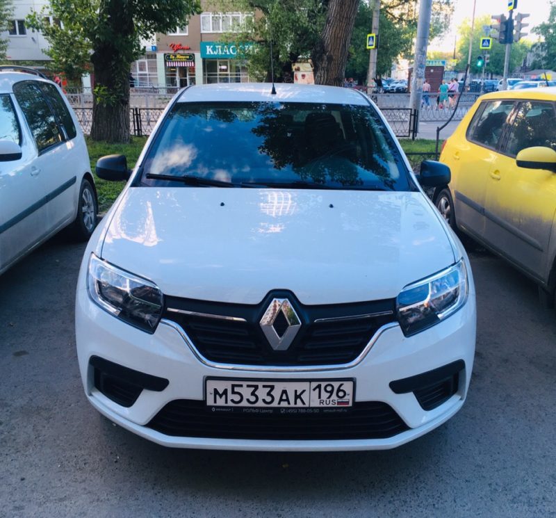 Каршеринг Делимобиль: Екатеринбург встретил новые Renault Logan