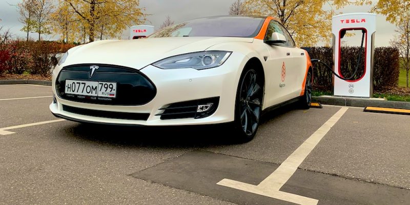Tesla Model S: Неужели в каршеринге? Мы проверили и расскажем