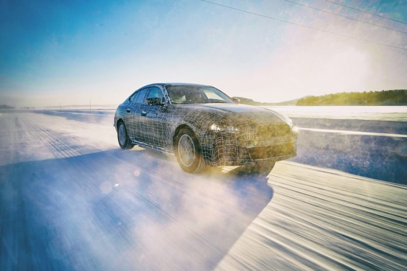 BMW i4 сможет проехать до 600 километров без подзарядки