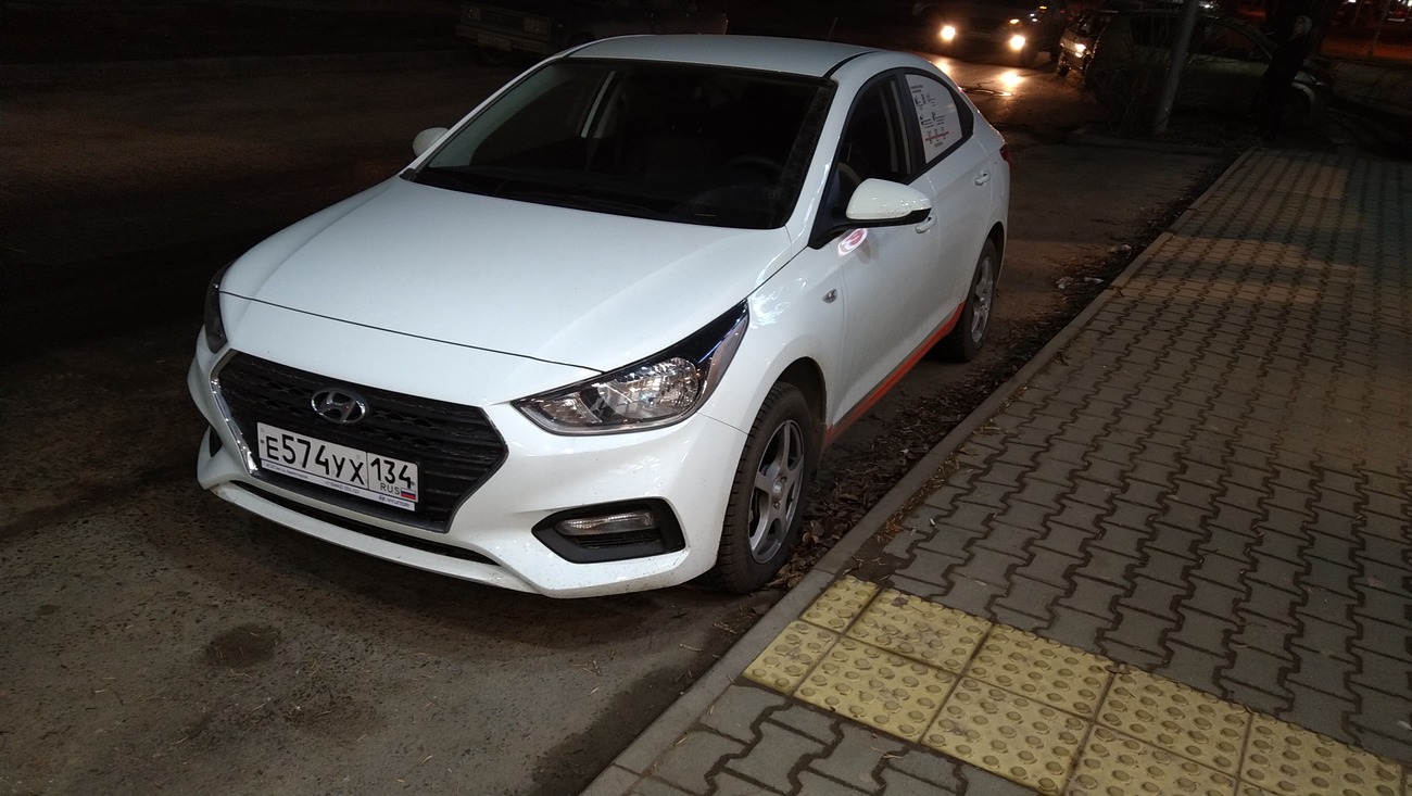 Hyundai Solaris в каршеринге Ростова-на-Дону - Трушеринг