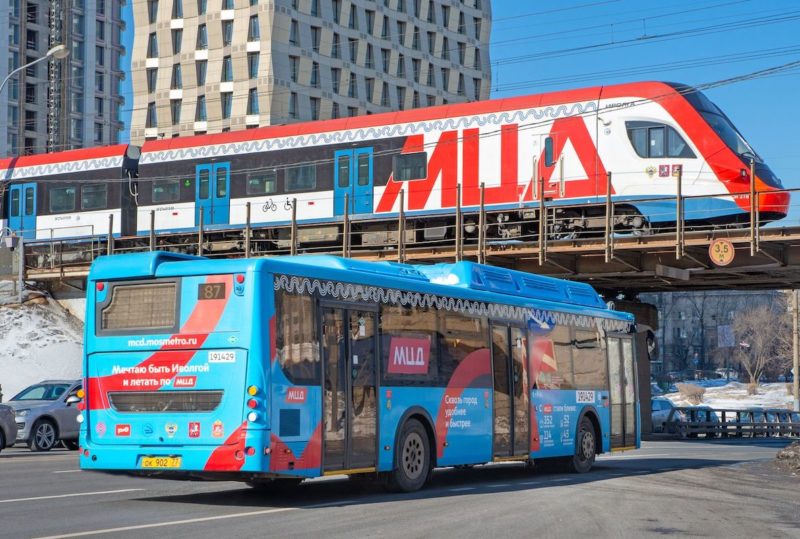 Московский транспорт ввел кешбэк при оплате картой МИР