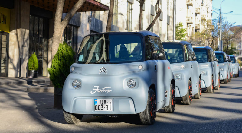 В Грузии запустился каршеринг Qari. В автопарке микроэлектроавтомобили Citroën