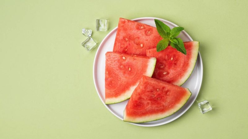 Окрошка на квасе победила. ВкусВилл изучил, как москвичи питаются летом