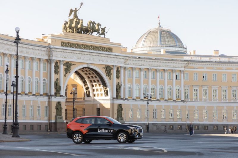 Каршеринг BelkaCar добавит Geely Coolray в автопарк Санкт-Петербурга