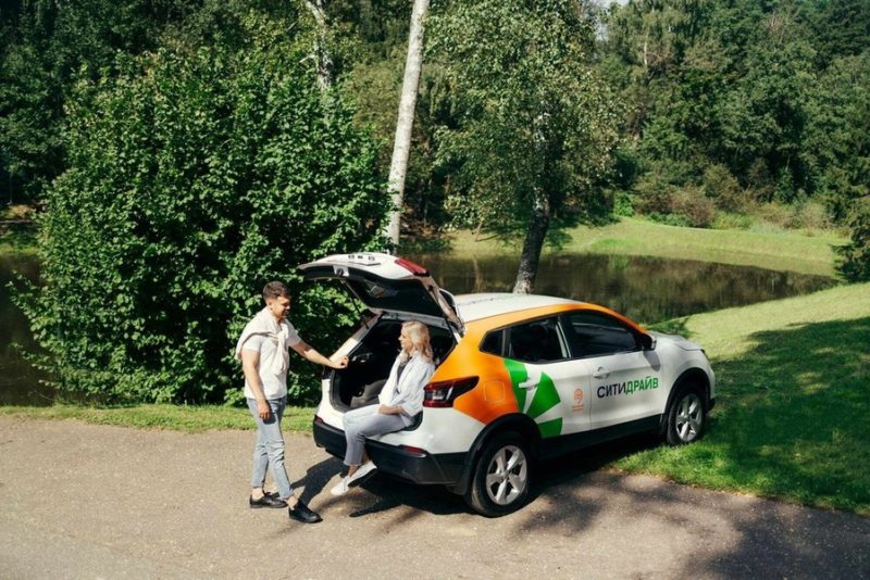 Каршеринг Ситидрайв: у 63% пользователей Рунета есть дача