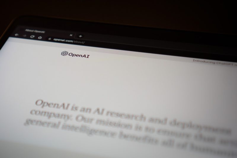 OpenAI даст пользователям возможность создать своего собственного ИИ-бота