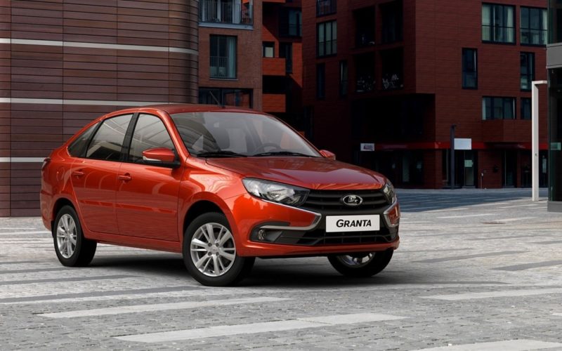 Lada Granta в комплектациях Сlub и Quest поступила в продажу