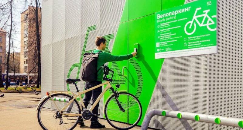 Новые крытые велопарковки в Москве подключили к электронному замку