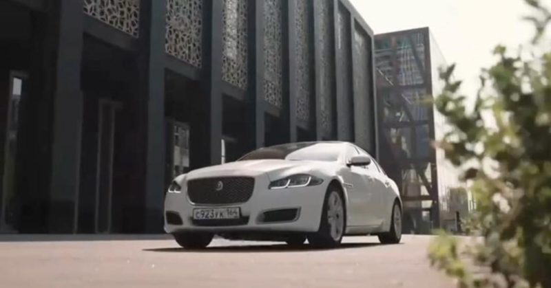 Каршеринг VORON пополнил автопарк новым премиальным седаном Jaguar XJ long