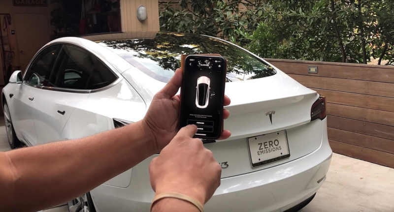 Tesla научилась самостоятельно покидать парковку и доезжать до владельца