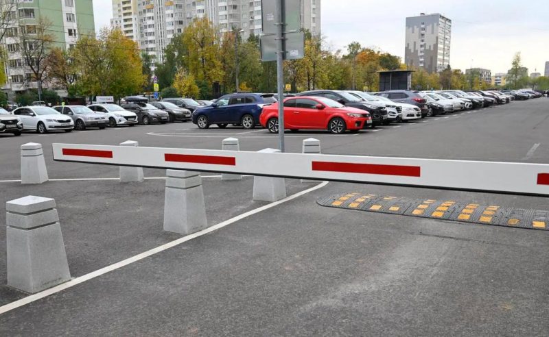 Москвичи смогут открывать шлагбаум со смартфона