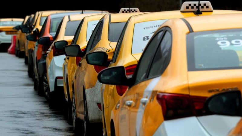 Такси в Москве подорожает на три-четыре процента с 25 октября