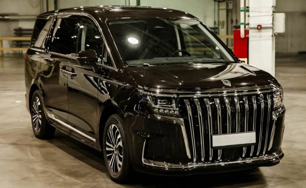 Автоконцерн Соллерс расширит модельный ряд коммерческим фургоном М3 и минивэном RF8