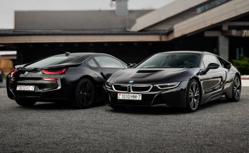 Белорусский каршеринг Hello добавил новые тарифы для аренды BMW i8