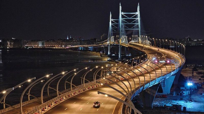В Петербурге установят штрафы за неоплаченный проезд по платным дорогам