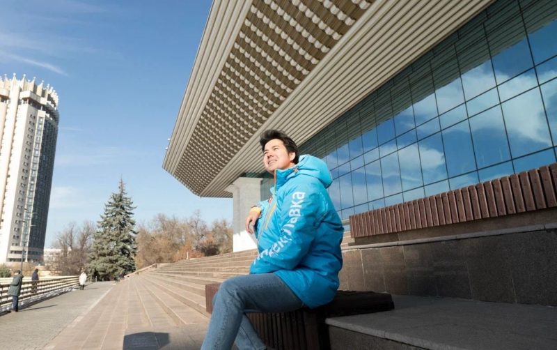 Яндекс Лавка начала работу в Казахстане
