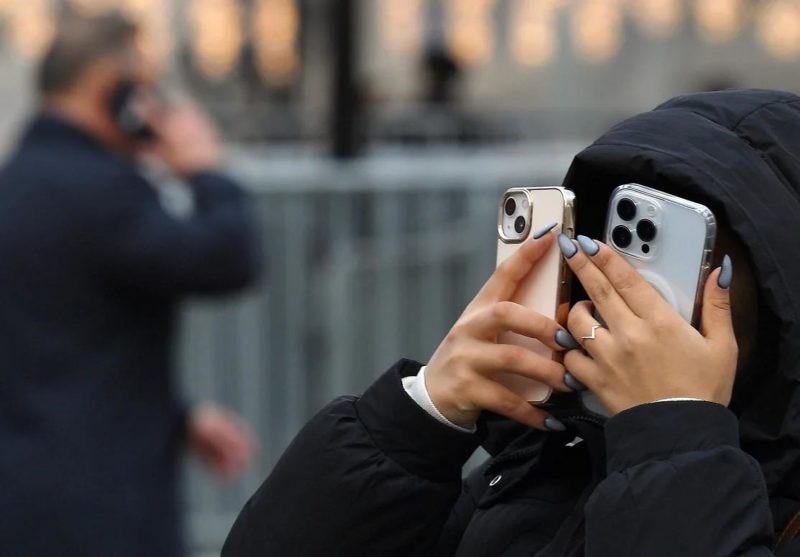 Пользователи Apple жалуются на проблемы с eSIM