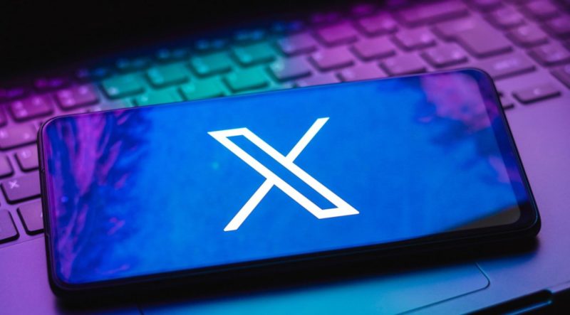 Соцсеть X запустила ленту с короткими вертикальными видео