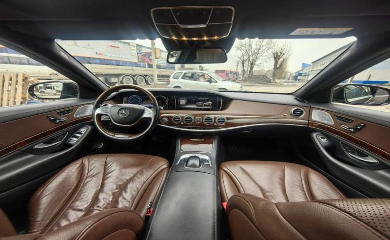 Каршеринг Cars7 добавил Mercedes S в Новосибирске