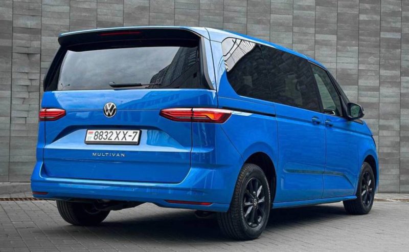 Белорусский каршеринг Hello пополнил автопарк Volkswagen Multivan T7