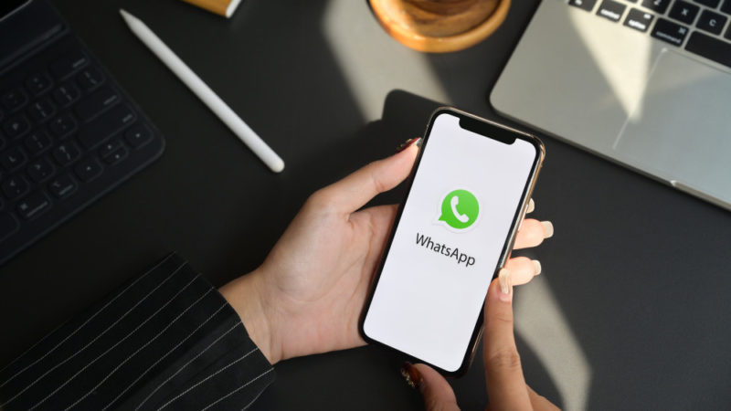 WhatsApp* научился автоматически переводить сообщения в чатах и каналах