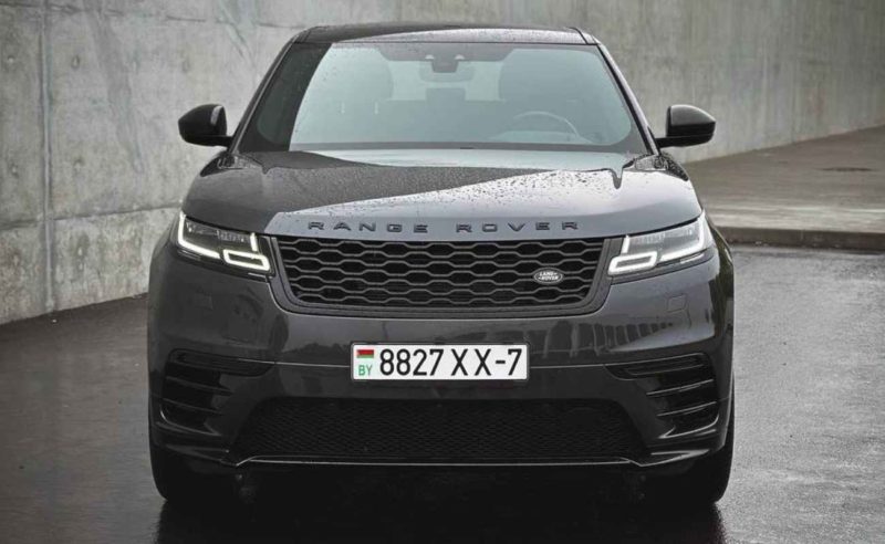 Белорусский каршеринг Hello пополнил автопарк Land Rover Range Rover Velar