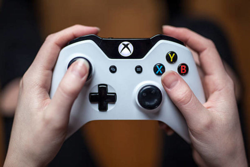 Microsoft поднимет цены на Xbox, контроллеры и игры по всему миру
