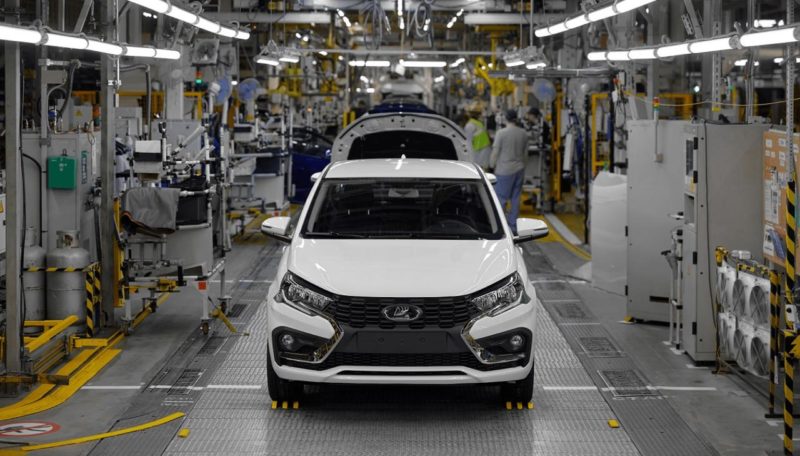 В Санкт-Петербурге начали серийную сборку Lada Iskra