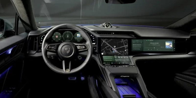 Новый Porsche Cayenne получит изогнутый экран в салоне