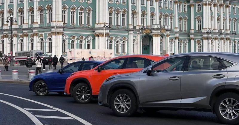 Тарифы на парковку в Петербурге изменятся с 13 октября