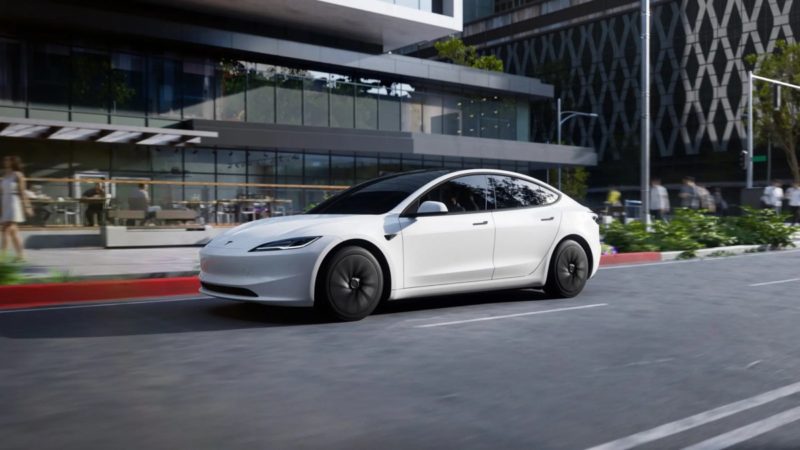 Tesla представила «доступные» Standard-версии Model 3 и  Model Y