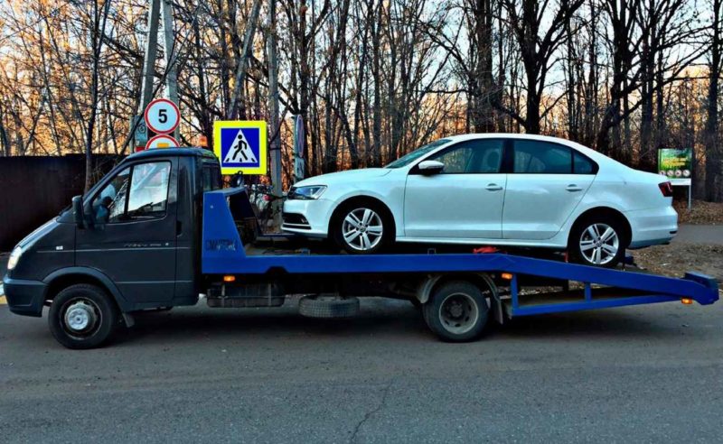 Дептранс Москвы рассказал, как вернуть эвакуированный автомобиль в праздничные дни