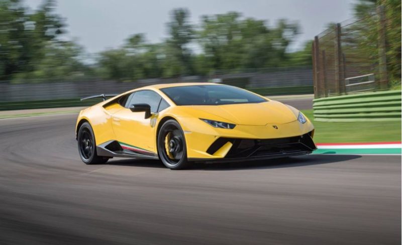 Авито Авто: спрос на люксовые автомобили с пробегом в России вырос на 13%
