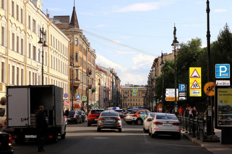 В Санкт-Петербурге начали выдавать автономера с новым кодом