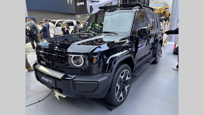 Chery представила новый кроссовер iCar V27, который появится в России в 2026 году — фото 1