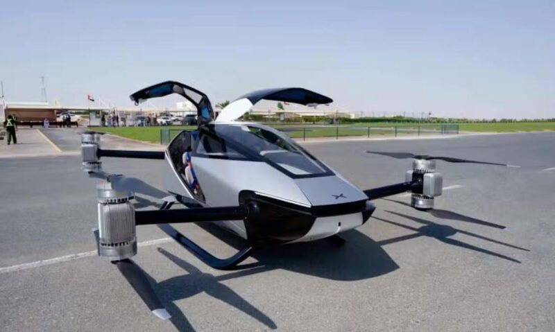 Китай начнёт поставлять летающие автомобили до конца 2026 года