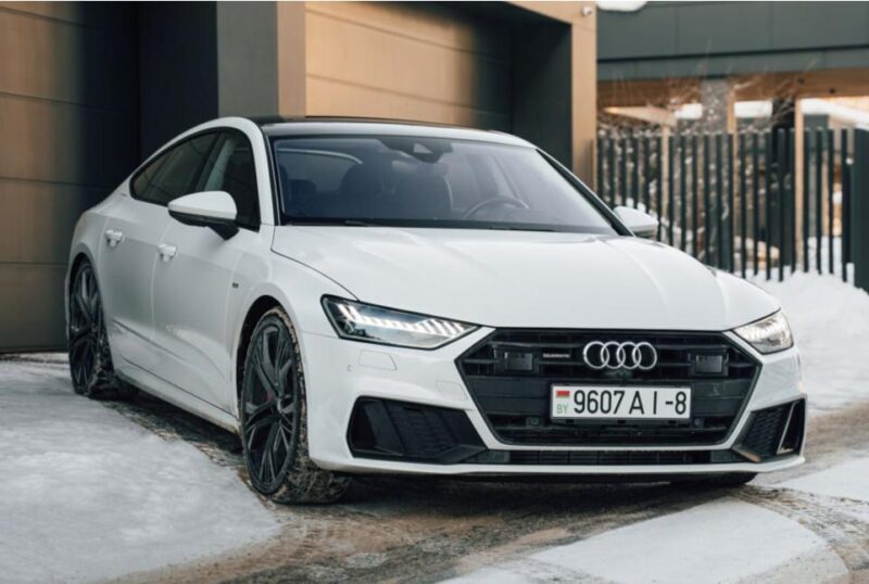 Белорусский каршеринг Hello добавил в свой автопарк Audi A7 S-Line