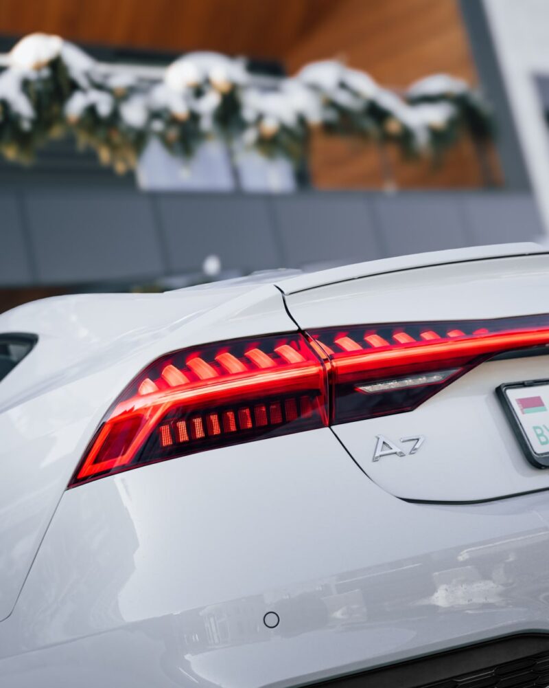 Белорусский каршеринг Hello добавил в свой автопарк Audi A7 S-Line — фото 3