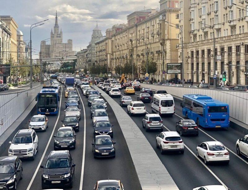 В России приняли закон о единократном за сутки штрафе за езду без ОСАГО