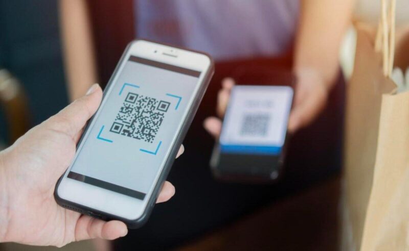 В России в сентябре появится универсальный QR-код для оплаты товаров в магазинах