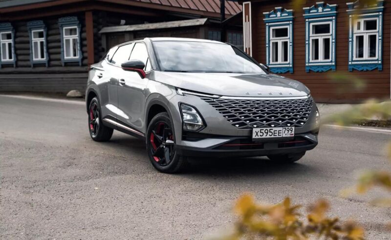 Минпромторг включит в перечень автомобилей для такси Omoda C5