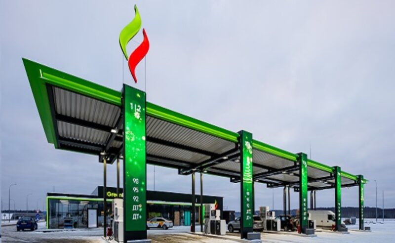 В Петербурге появились предоплата и ограничения при продаже бензина