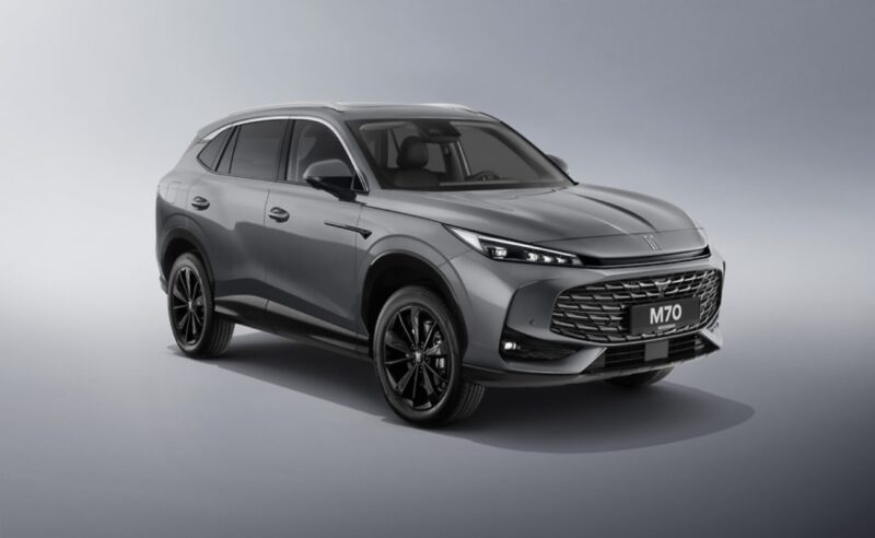 Автозавод «Москвич» готовится к выпуску гибридного кроссовера М70 в 2027 году