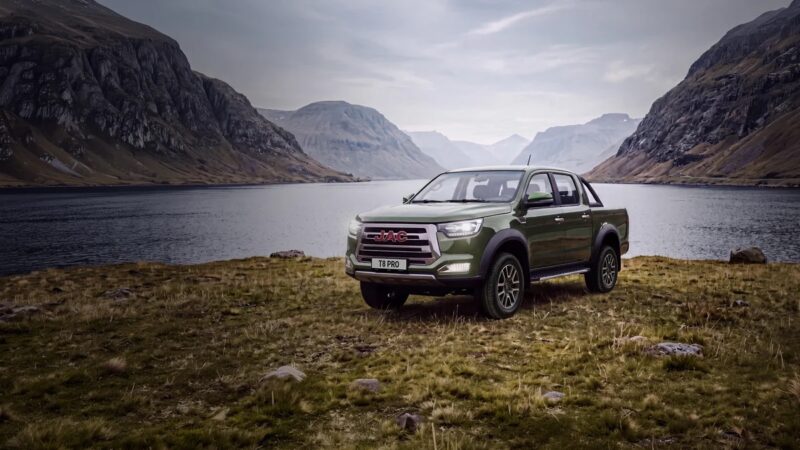 JAC возобновил продажи пикапа T8 Pro в России