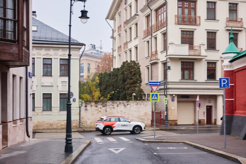 Каршеринг BelkaCar рассказал, что москвичи предпочитают проводить лето в городе и ближайших водоемах