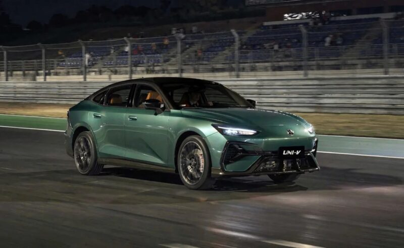 Changan поделился подробностями об оснащении нового лифтбека Uni-V для России